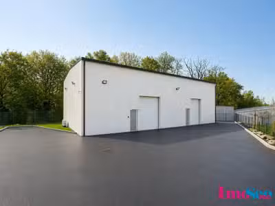 Entrepôt 250m² à louer à Saint-Loubès proche A10