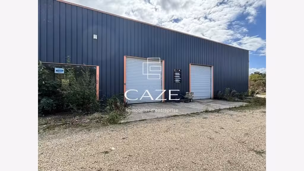 A louer entrepôt 320m² St-Médard-de-Guizières A89