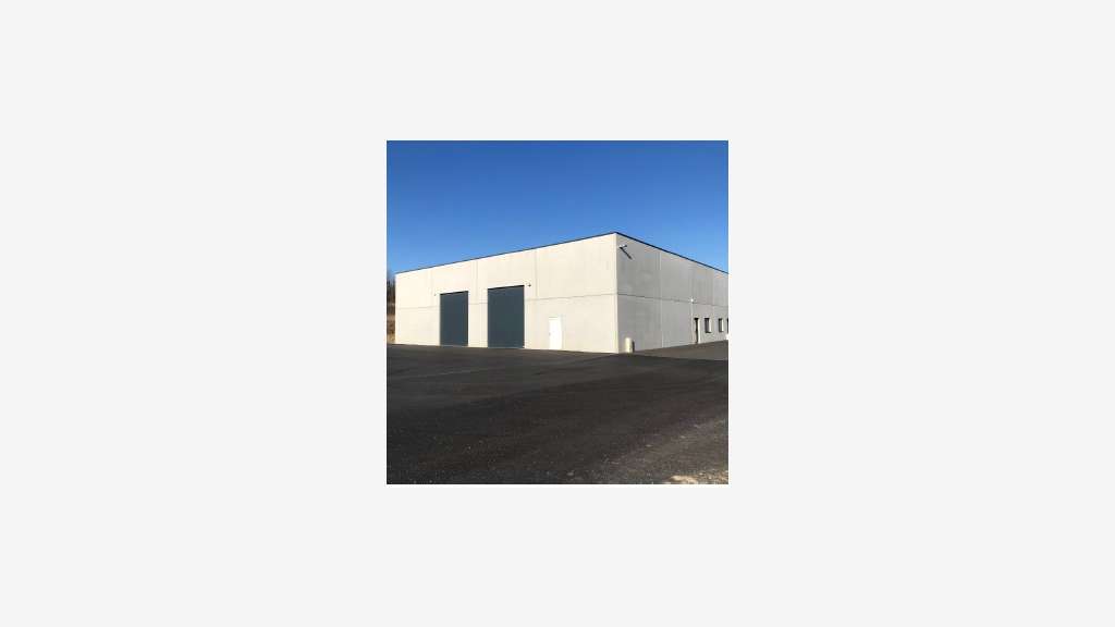 À louer entrepôt 450m² proche de Saint-Omer