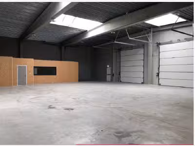 À louer entrepôt 450m² proche de Saint-Omer