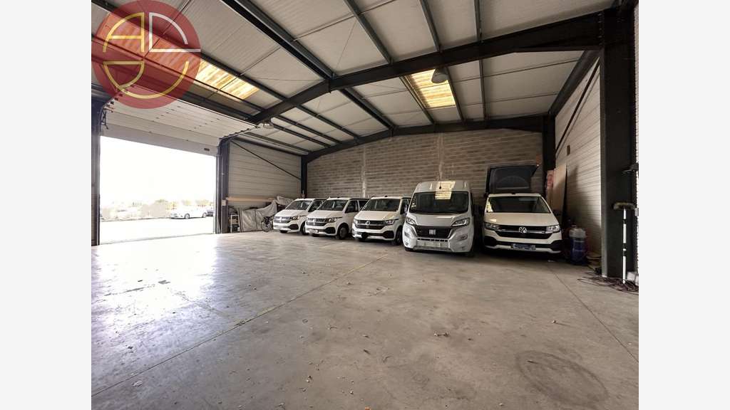 Location entrepôt 275m² à Tournefeuille