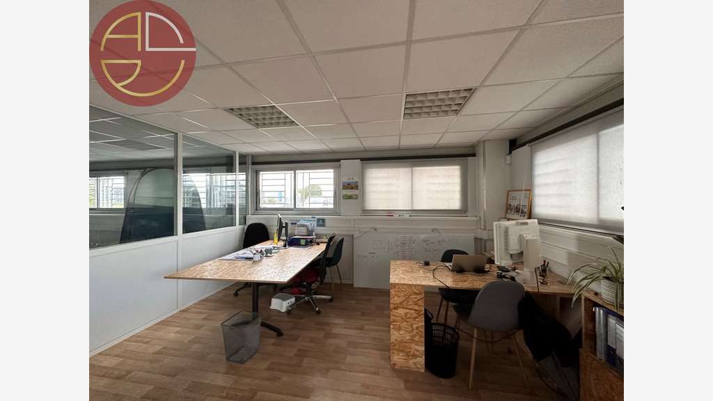 Location entrepôt 275m² à Tournefeuille