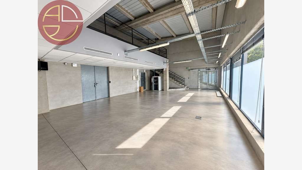 Entrepôt 800m² à louer à Balma proche Gramont