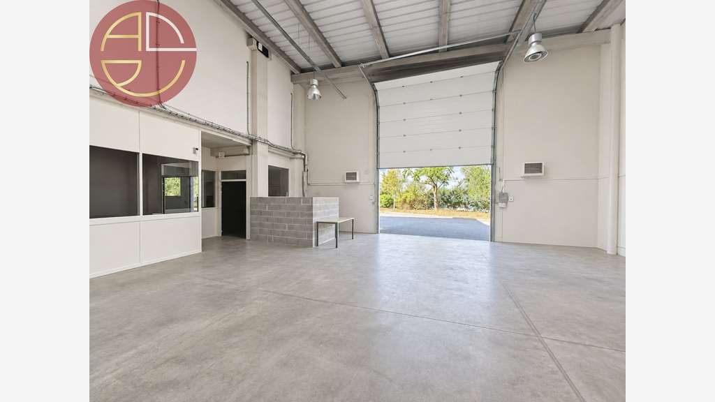 Entrepôt 800m² à louer à Balma proche Gramont