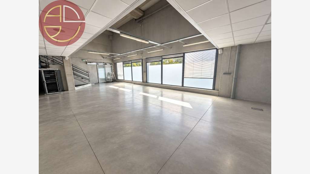 Entrepôt 800m² à louer à Balma proche Gramont