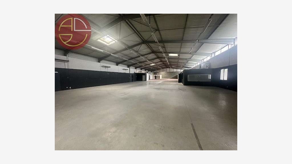 A louer entrepôt 1200m² à Toulouse Thibaud