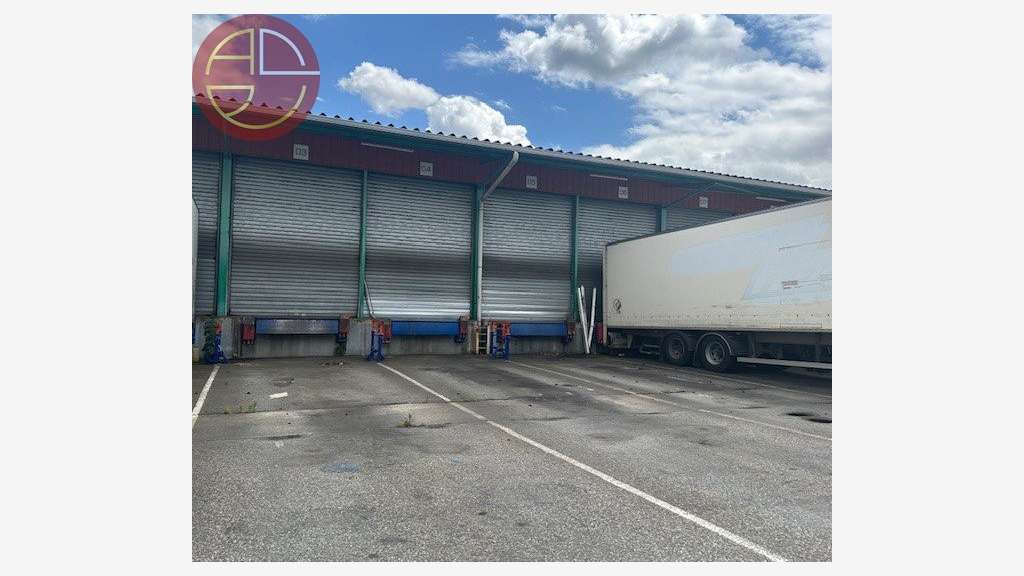 A louer entrepôt 1455m² à Toulouse Zone Thibaud