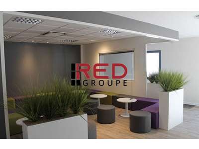 Location Locaux d'activités - Entrepôts à Rousset