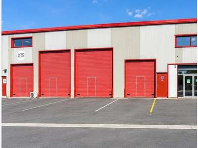Entrepôt 100m² à louer St-Pée-sur-Nivelle Lizardia