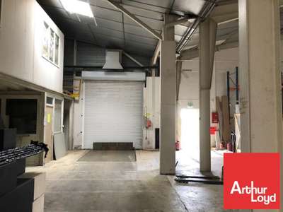 Location Locaux d'activités - Entrepôts à Chauray