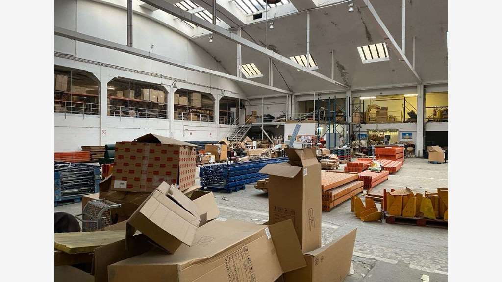 A louer entrepôts 4400m² à La Courneuve