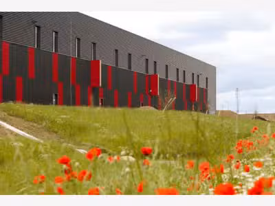 À louer entrepôts logistiques 108 000m² à Beauvais