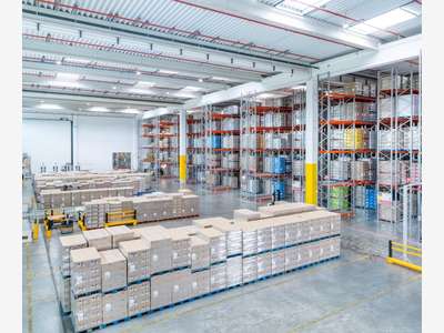 À louer entrepôts logistiques de 12 650m² à Roye