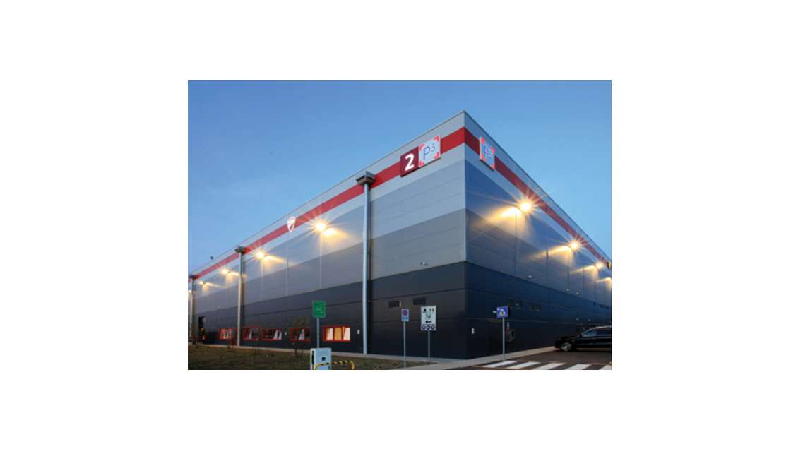 4 entrepôts logistiques louer à Laon