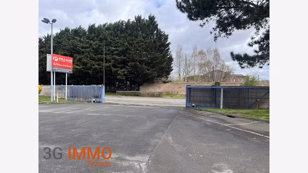A louer terrain professionnel de 3750m² à Amiens