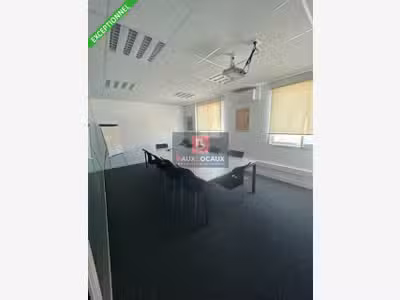 A louer bureaux 206m² Open Space R+2 à Martigues