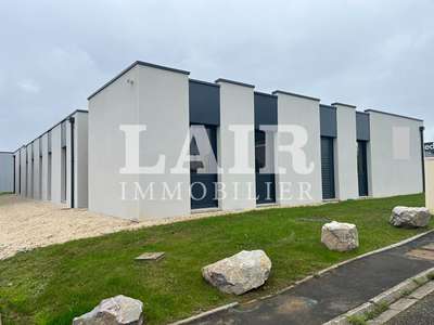A louer bureaux 442m² ZA au Nord du Mans A11