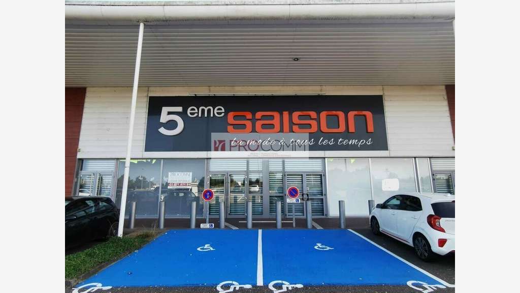 A louer local commercial de 1270m² en zc Semecourt