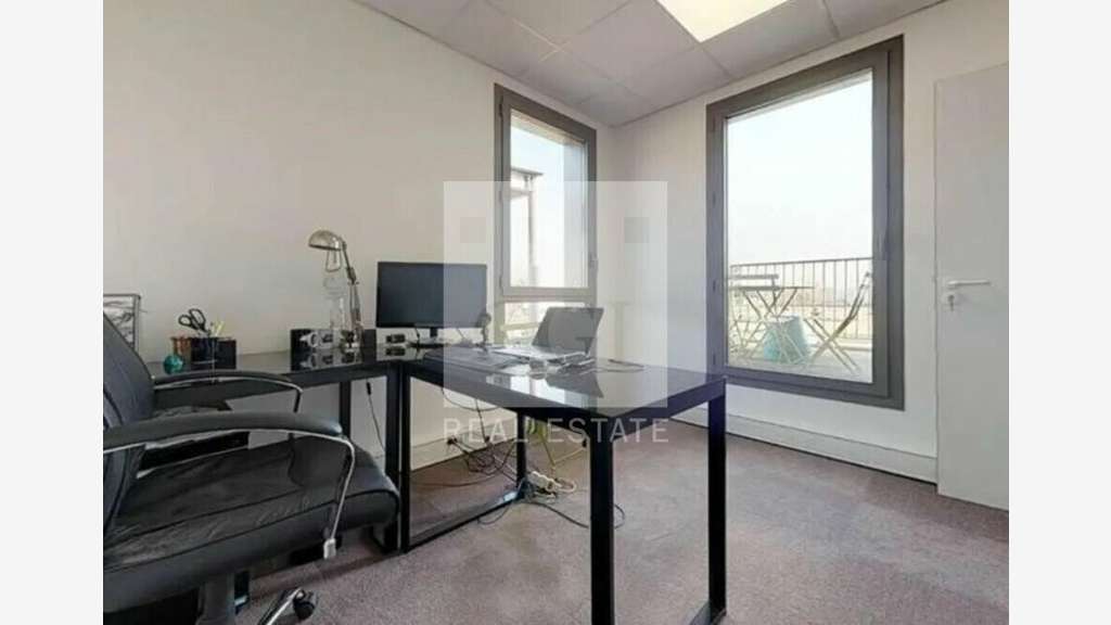 Bureaux 90m² excellent état à louer Francheville