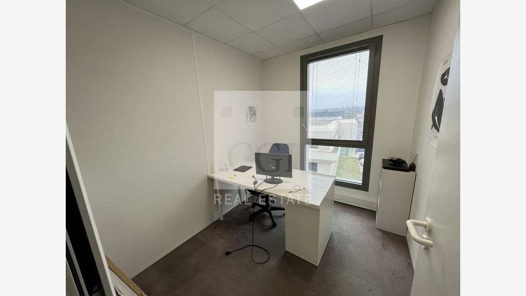 Bureaux 90m² excellent état à louer Francheville