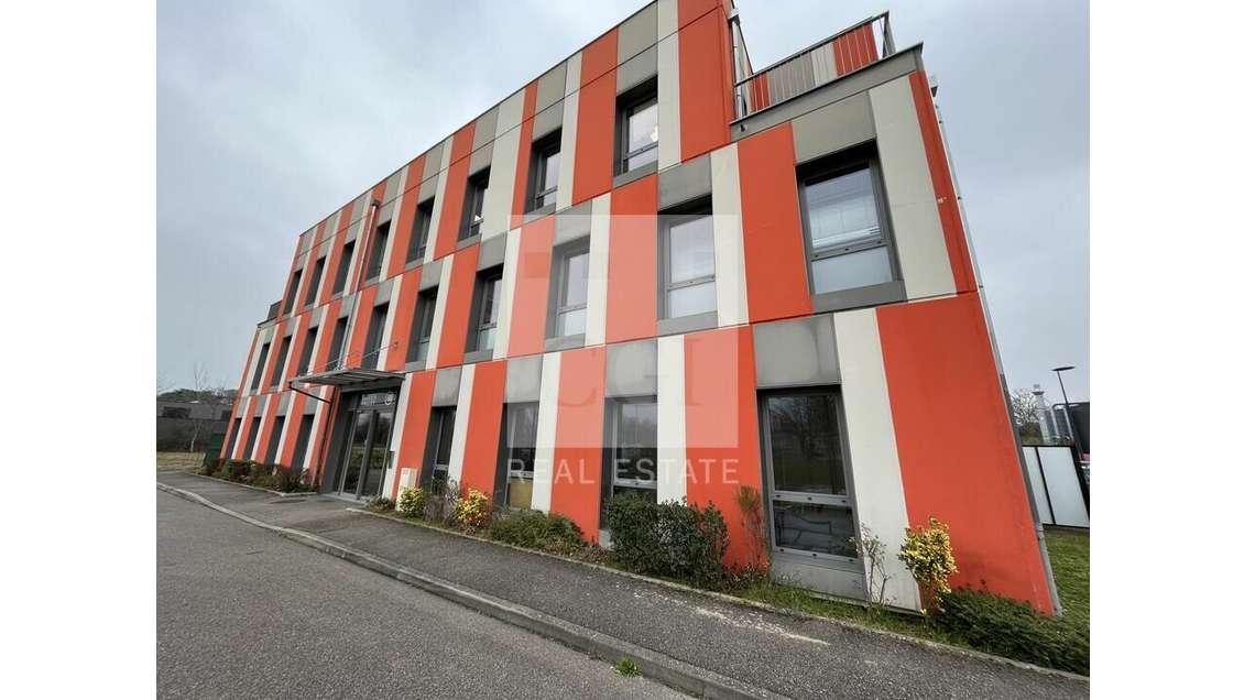 Bureaux 90m² excellent état à louer Francheville 