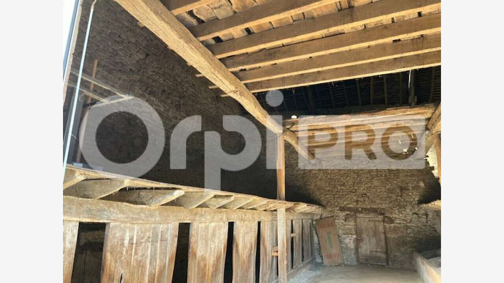 A louer granges 73m² à Bessines-sur-Gartempe