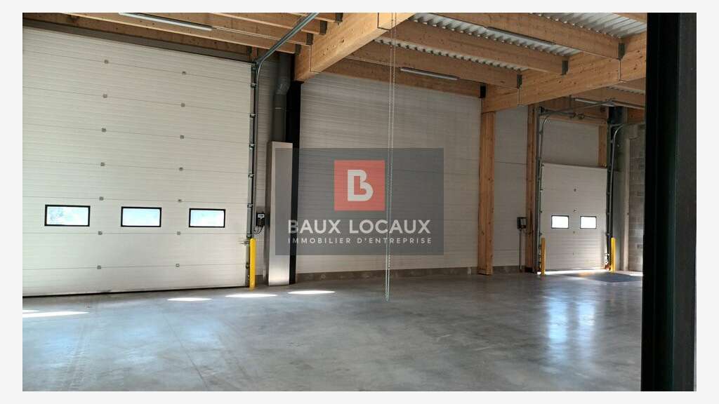 Entrepôt logistique 1408m² à louer en ZA Graveson