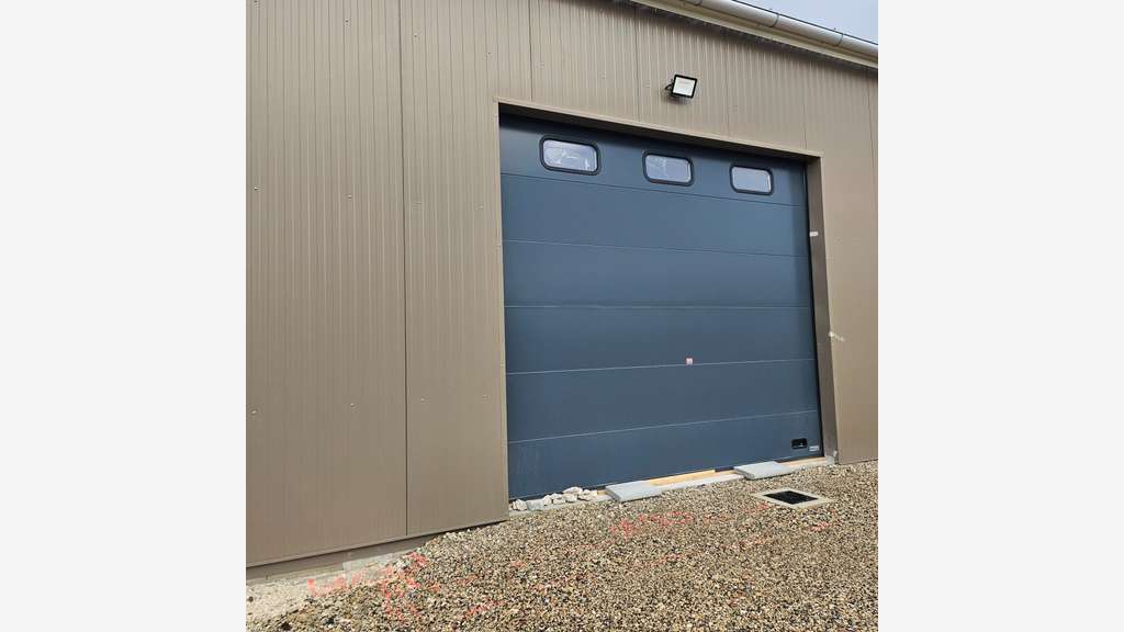 Hangar neuf 300m² idéal pour stockage à Apt