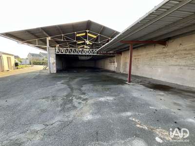A louer local stockage 270m² à La Peyratte