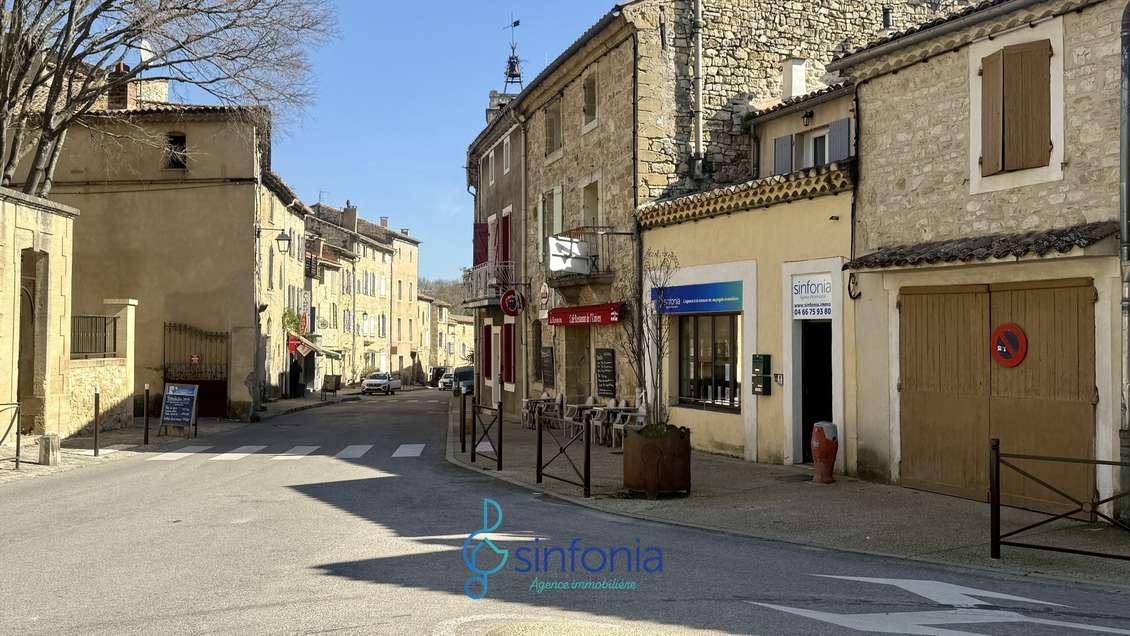 A louer bureaux 59m² au centre d'Arpaillargues