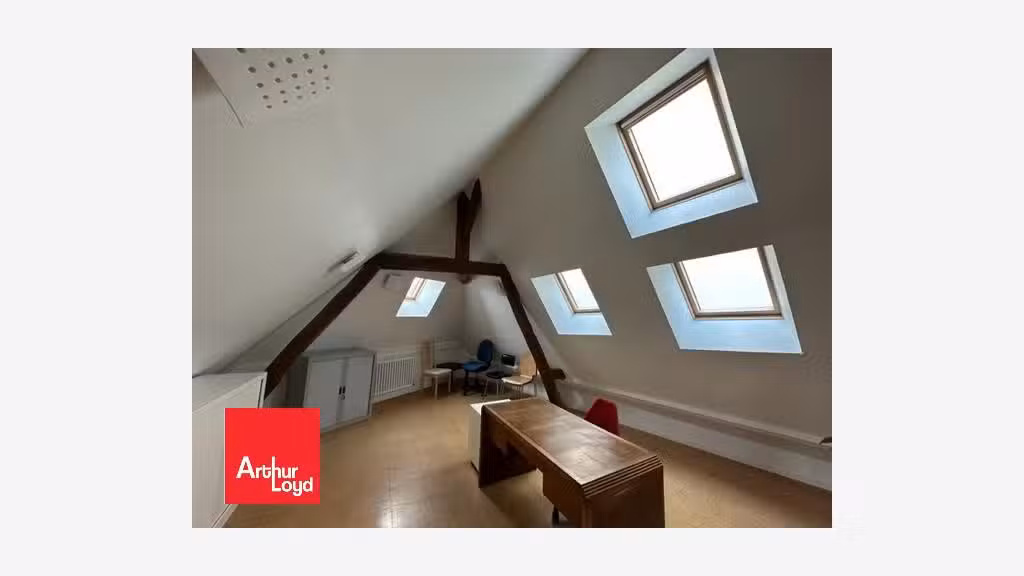 A louer immeuble bureaux 359m² à Chartres centre