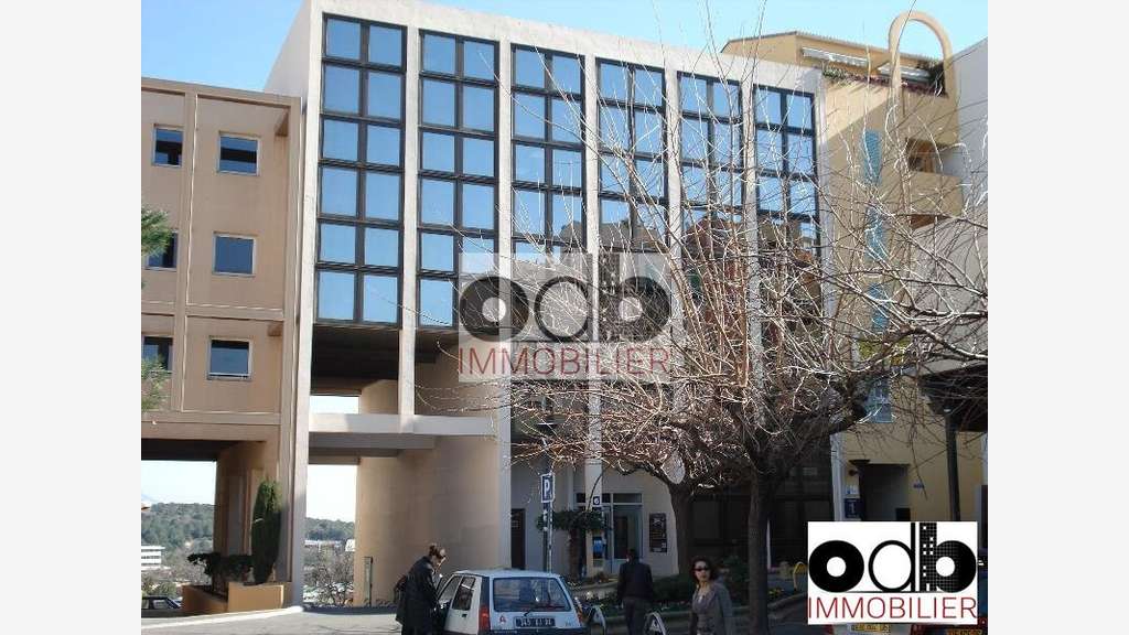 Loue bureaux de 50m² au centre de Sophia-Antipolis