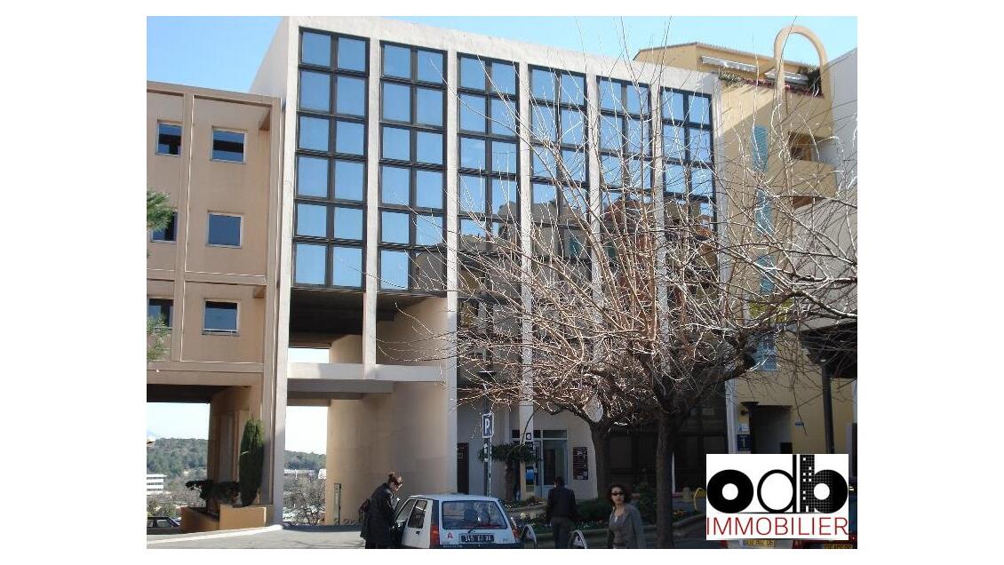 Loue bureaux de 50m² au centre de Sophia-Antipolis