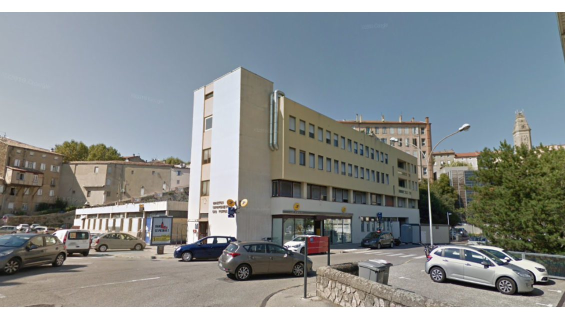 A louer immeuble de bureaux 646m² à Privas