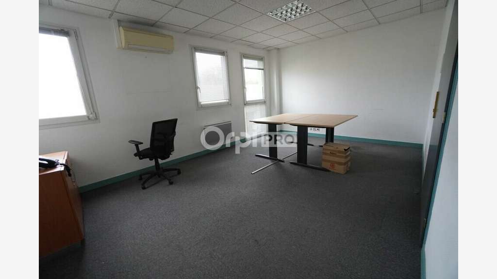 A louer bureaux 828m² à Dijon Saint-Appolinaire