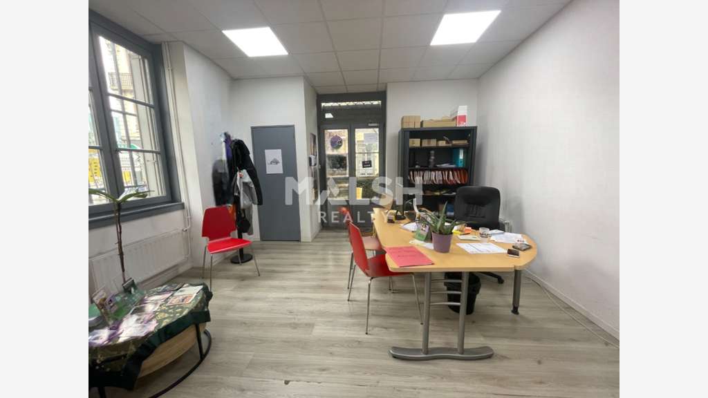 Immeuble de bureaux à louer 200m² Parc Giron
