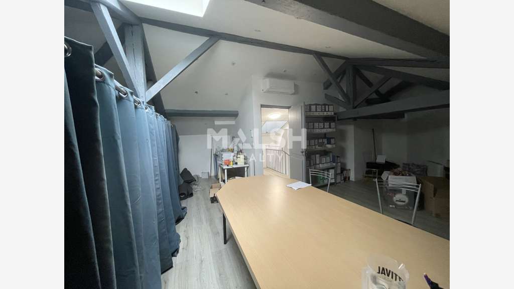 Immeuble de bureaux à louer 200m² Parc Giron