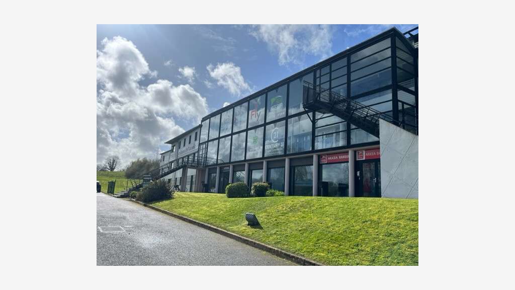 A louer bureaux 87m² Quimper  axe Brest-Lorient