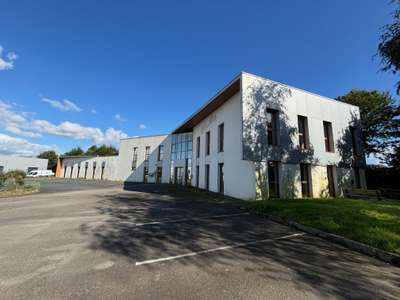 A louer locaux 7464m² à St-Évarzec Troyalac'h