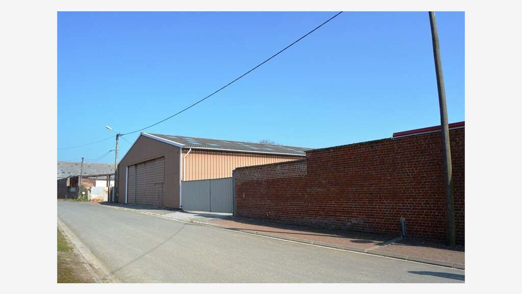 Loue bâtiment industriel 600m² à Cantaing-s/Escaut