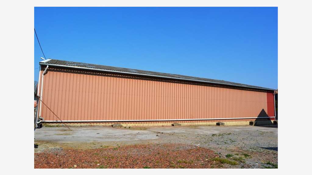 Loue bâtiment industriel 600m² à Cantaing-s/Escaut