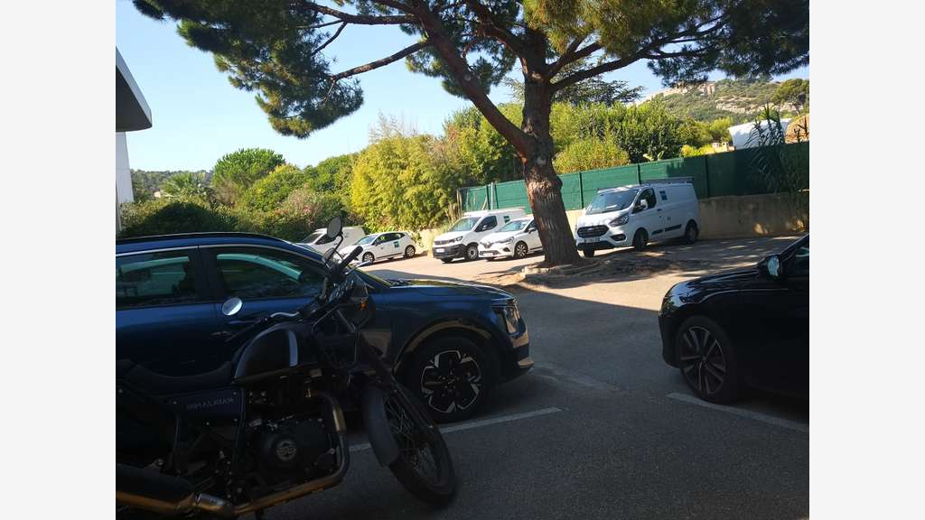 A louer immeuble de bureaux 780m² la Seyne sur Mer