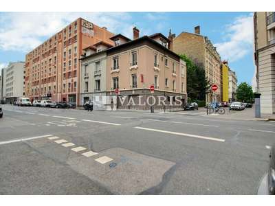 Location Immeubles commerciaux / Mixtes à Lyon 7e