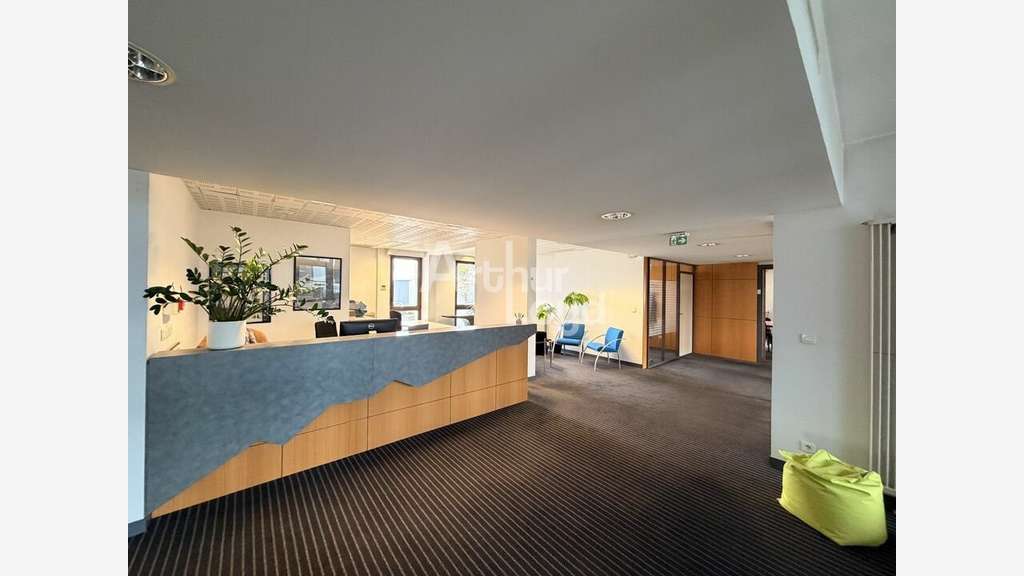 Bureaux 763m² à louer à Poitiers pôle République 2