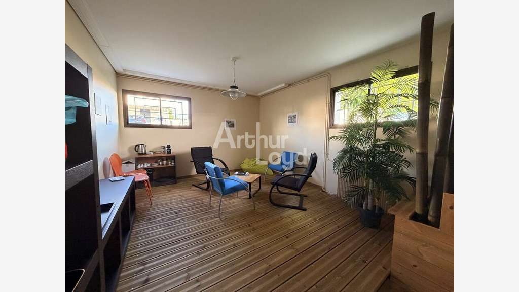 Bureaux 763m² à louer à Poitiers pôle République 2