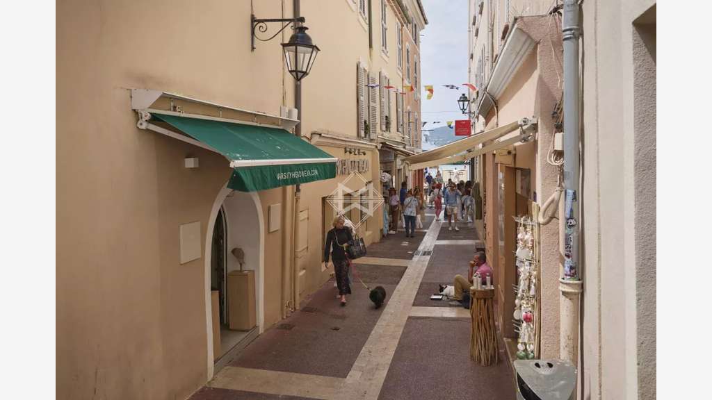 Opportunité unique location immeuble Saint-Tropez
