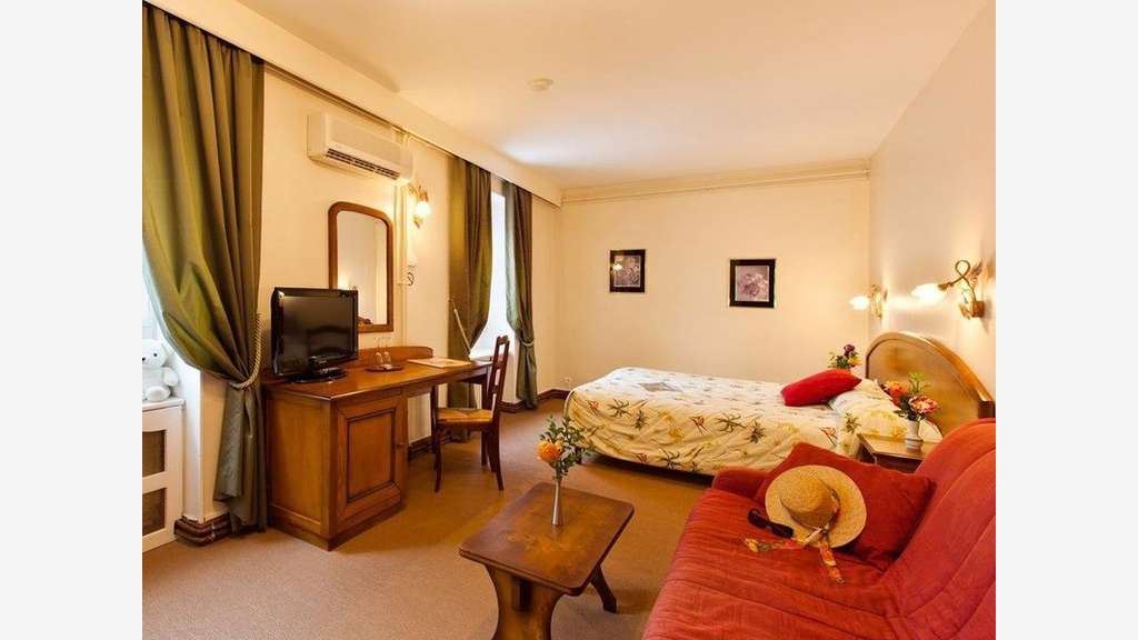 A louer murs d'un hôtel de charme 1000m² à Cuisery