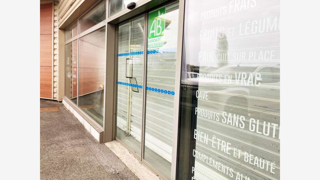 A Louer local commercial de 431m² à Trie-Château