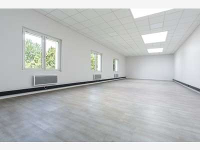 Bureaux magnifiques 300m² à louer à Creil
