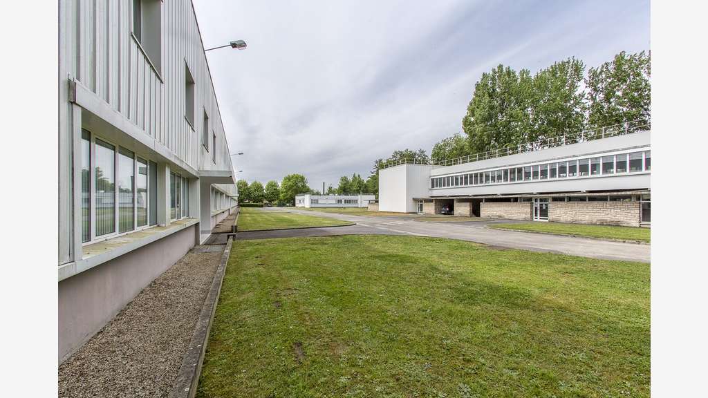 Bureaux magnifiques 300m² à louer à Creil